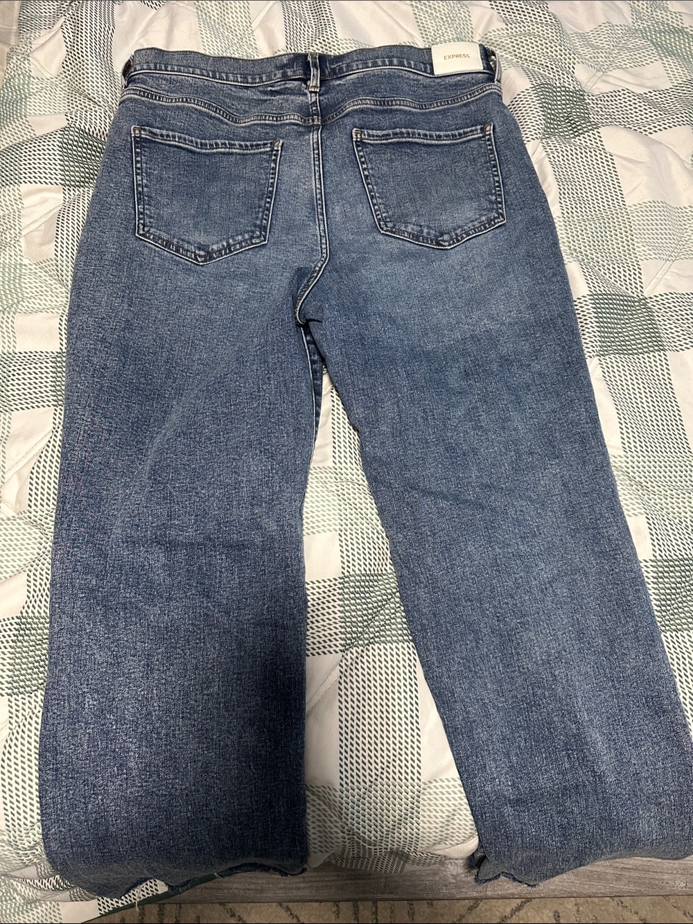 Express Modern Straight Jeans - Picture 3 of 4